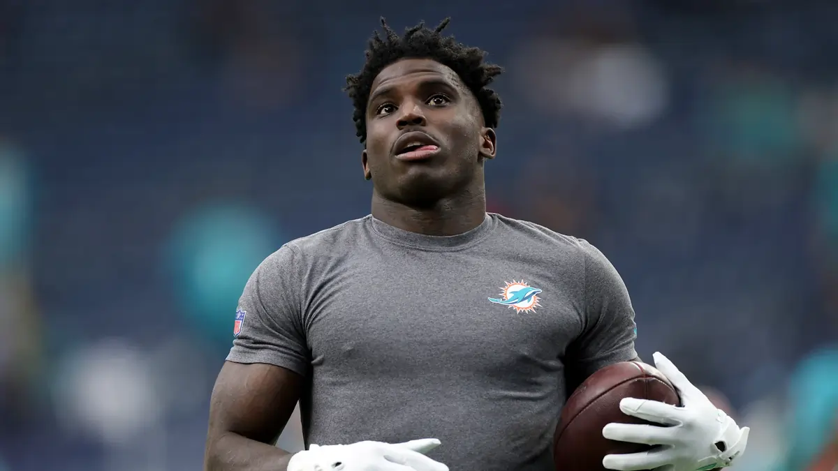 Is Tyreek Hill Selfishness Hurting the Miami Dolphins?